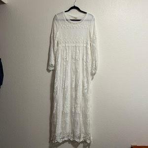 Maxi Lace dress
